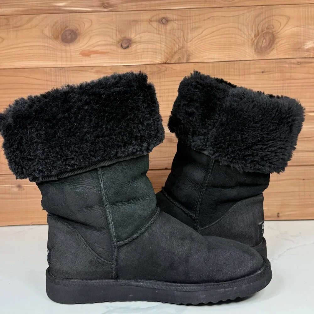 Black UGG Australia Tall Boots Sheepskin Fur Lined Fold‎ Over Cuff Women's 7